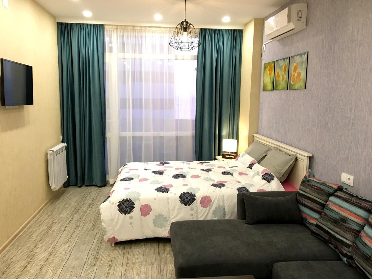 Panorama Sea View Studio! バトゥーミ エクステリア 写真